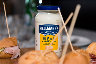 Hellmann's: l'eccellenza delle salse che deliziano il palato di milioni di persone