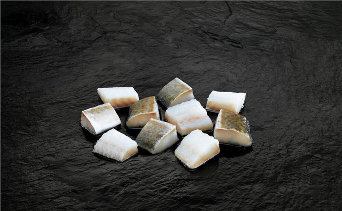 BOCCONCINI TAPAS DI MERLUZZO NORDICO LEGGERMENTE SALATI 2% CONGELATO GADUS MORHUA (COD)